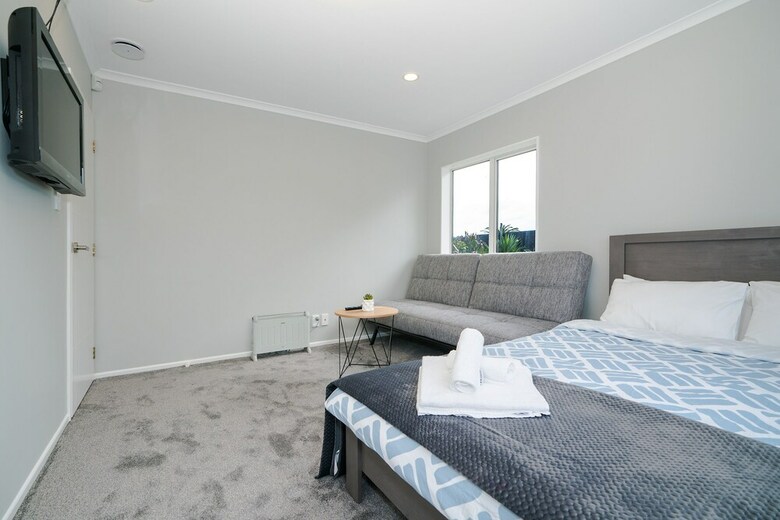 Albany Rosedale Modern 2 Bedroom Unit