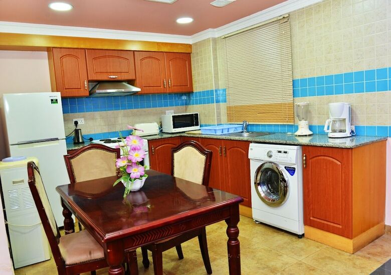 Aparthotel Pearl Bahrain Suites