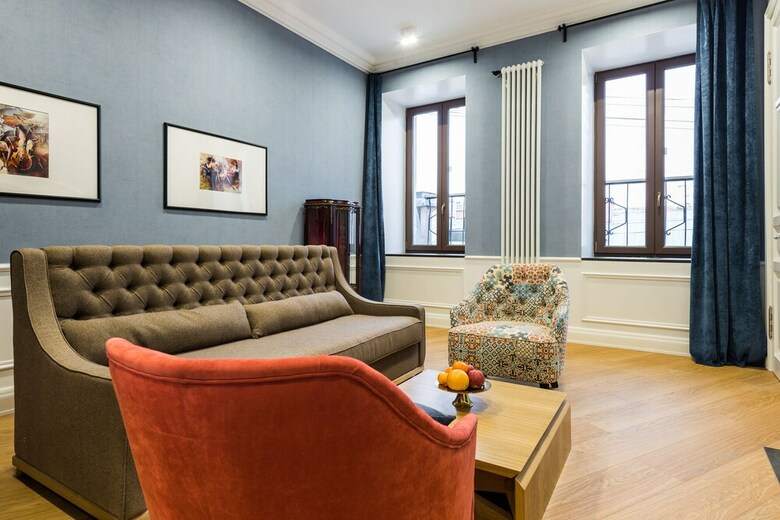 Boutique Apartment 26/16