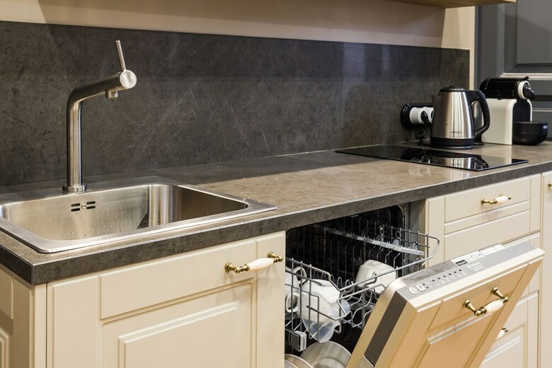Boutique Apartment 26/16