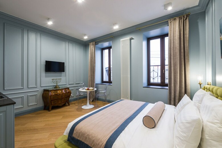 Boutique Apartment 26/16
