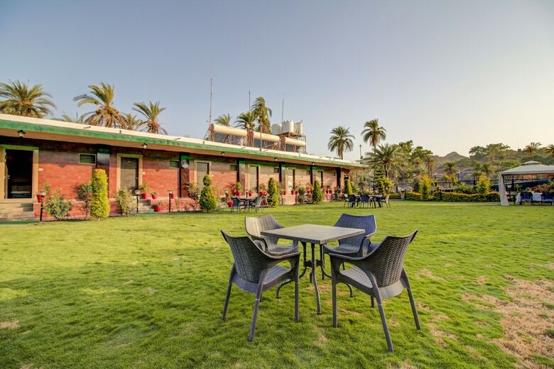 Hotel Royal Garden Retreat