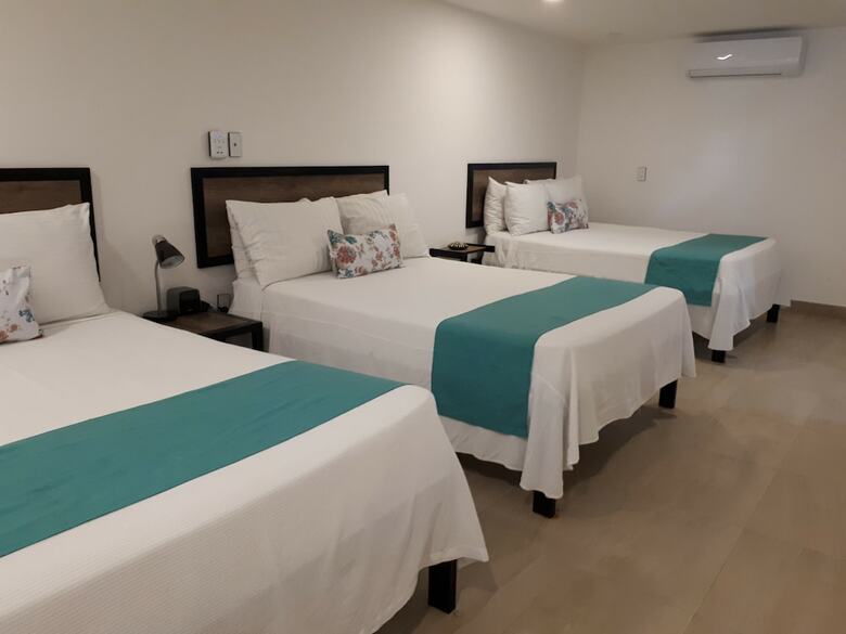 Apartamentos Brisas 10 Beachside Suites