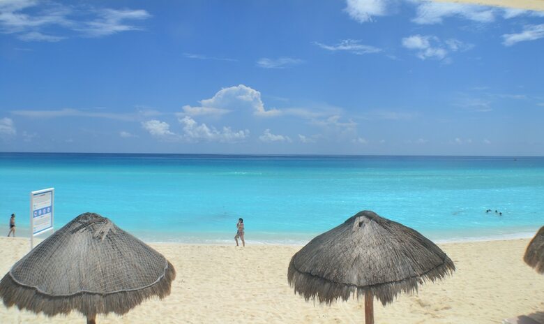 Apartamentos Brisas 10 Beachside Suites