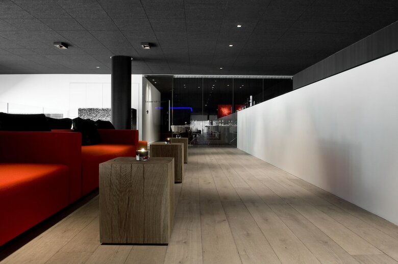 Carbon Hotel - Different Hotels