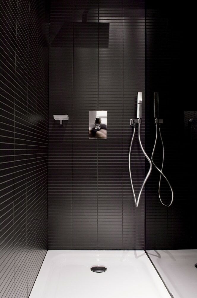 Carbon Hotel - Different Hotels