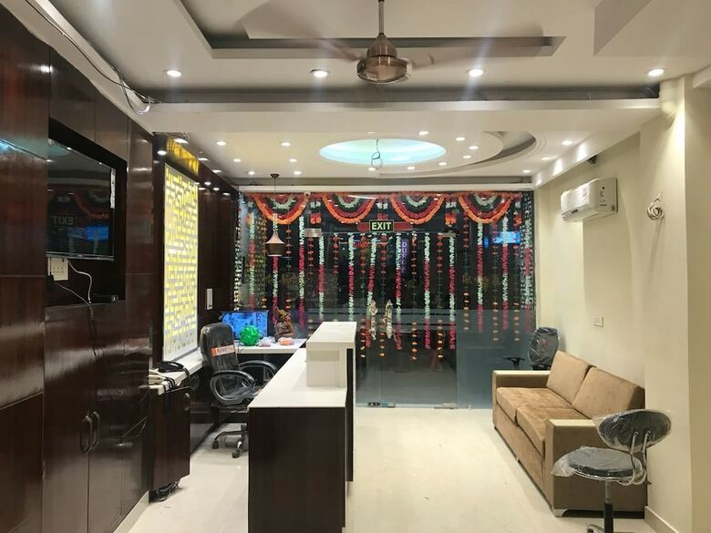 Hotel Shiv Dx