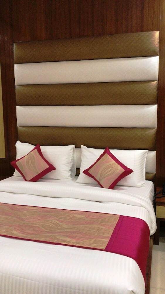 Hotel Shiv Dx