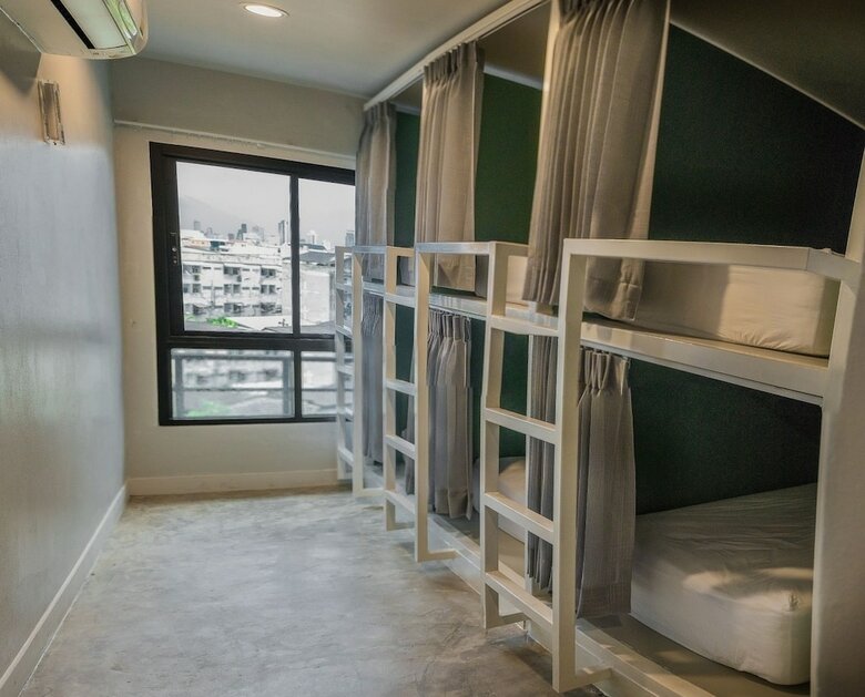 Hotel Yaks House Hostel