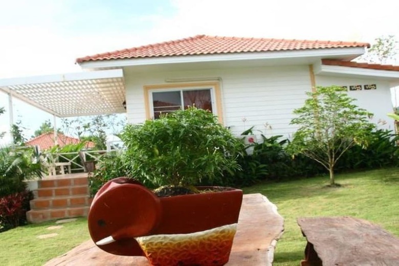 Hotel Keawanongburi Resort