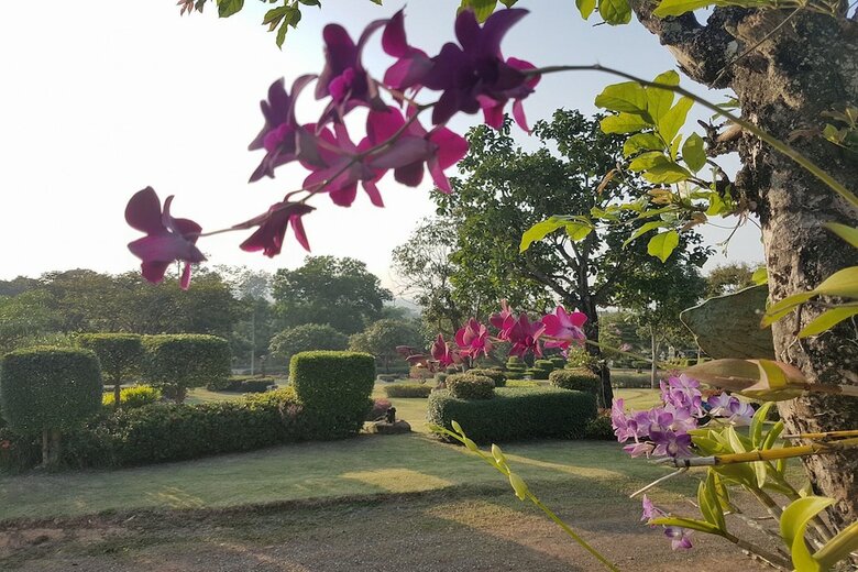 Hotel Keawanongburi Resort