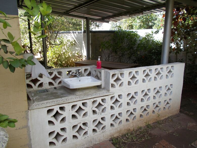 Ndeke Hotel