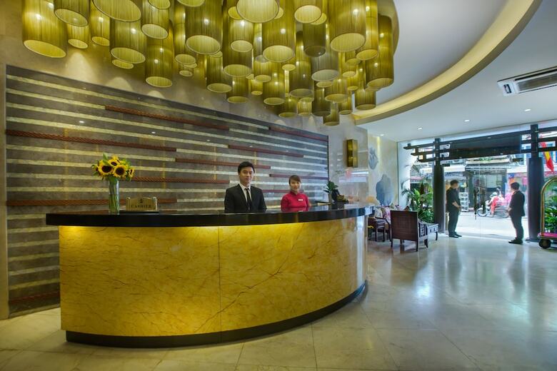 Oriental Suite Hotel & Spa