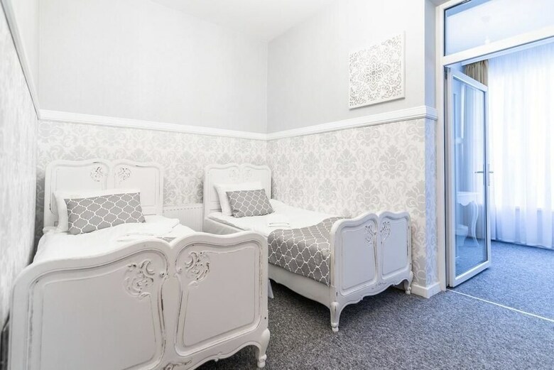 Premium - Bed & Breakfast