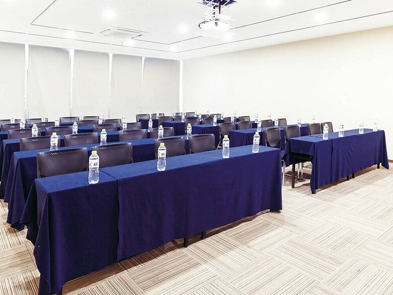 Hotel Holiday Inn Express Jinan Exhibition Center