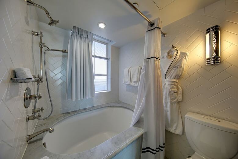 Hotel Shangri La Santa Monica