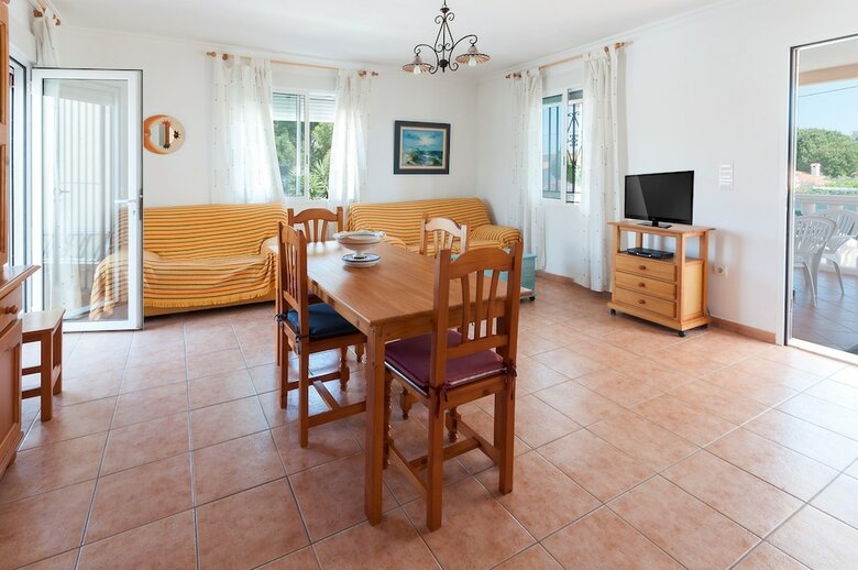 Apartamentos Mengual