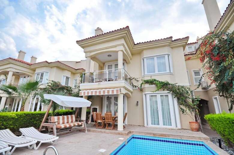 Sunset Beach Club Villas