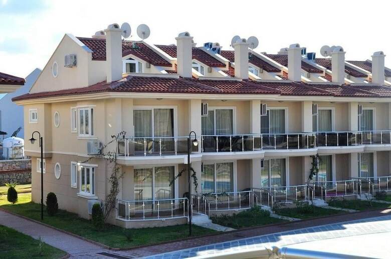 Sunset Beach Club Villas