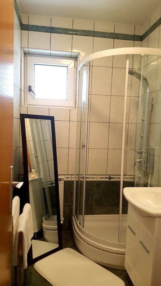 Hotel Adria Apartments