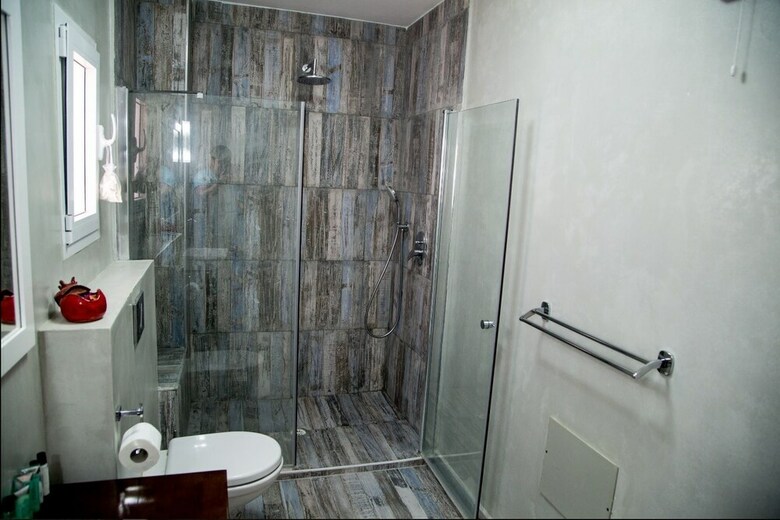 The Seasons Beach Apartment 2