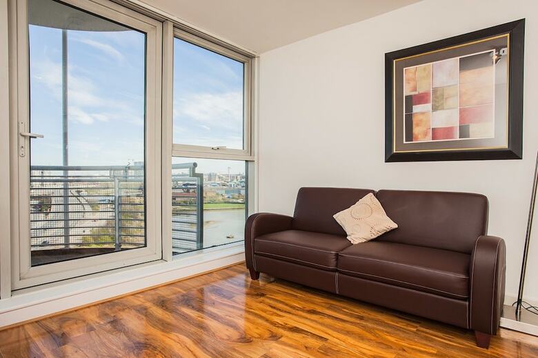 Stunning 2 Bed Apartment With Amazing Views