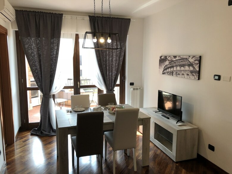 Perugino Apartments