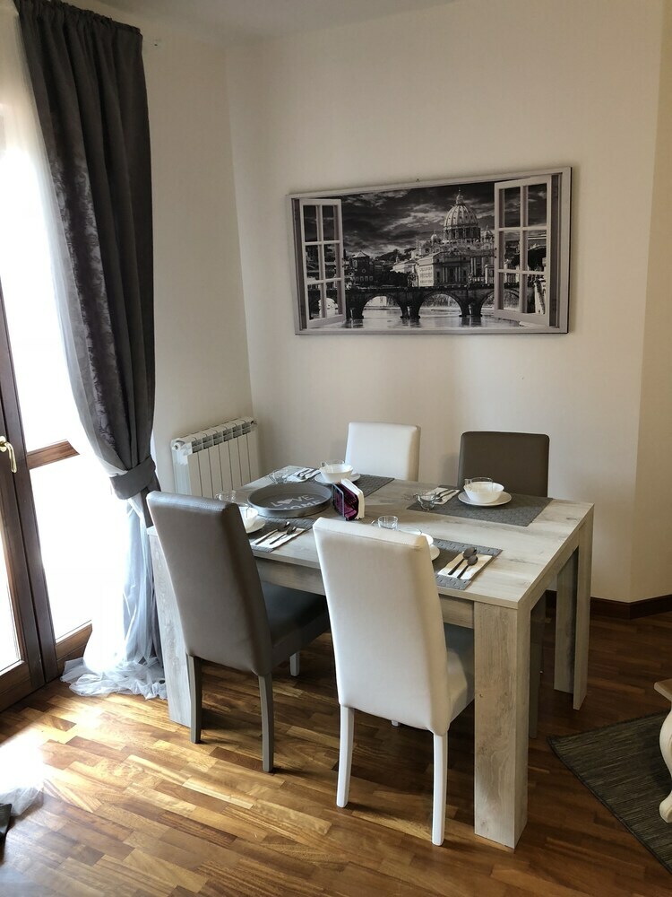 Perugino Apartments