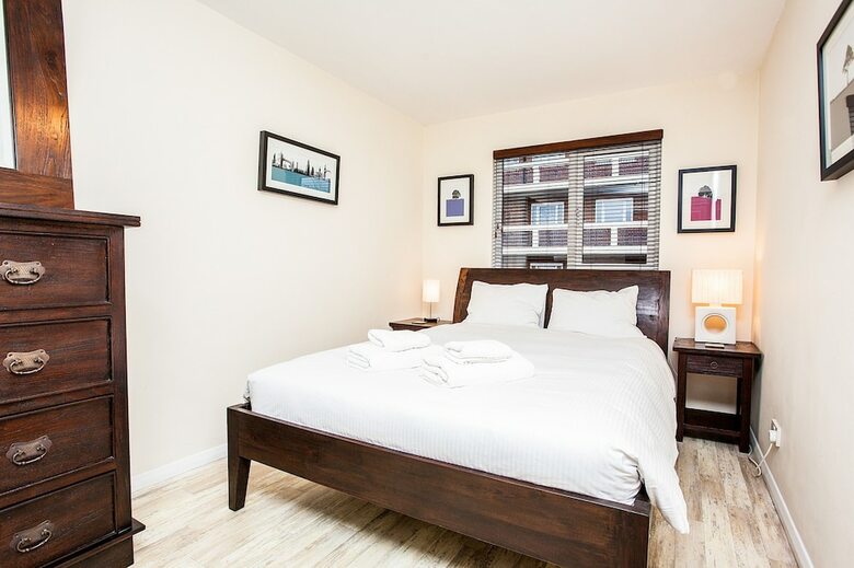 Stunning Spacious South London 1 Bed Apartment With Balcony