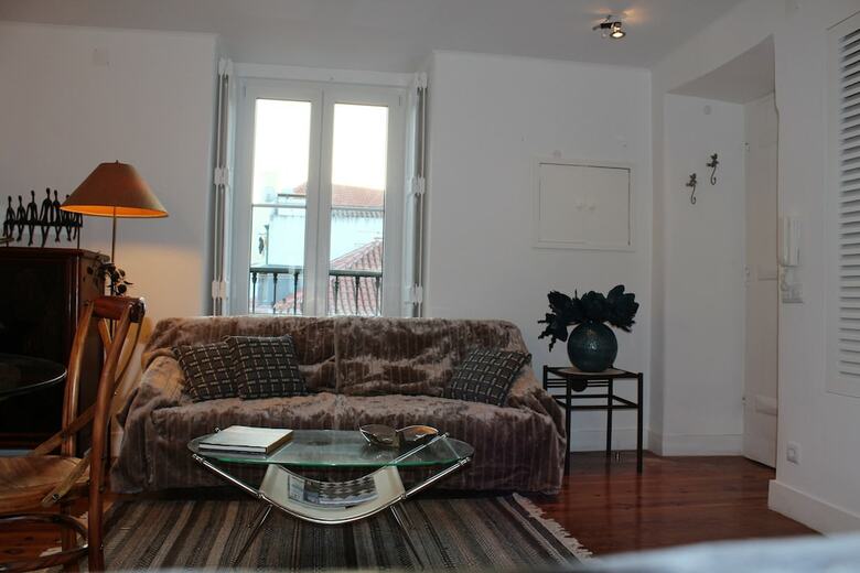 Stylish Lisbon Apartment In Alfama