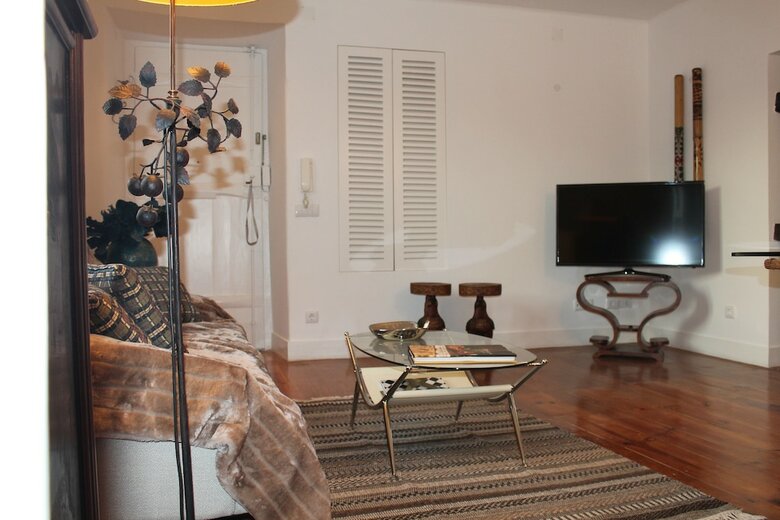 Stylish Lisbon Apartment In Alfama