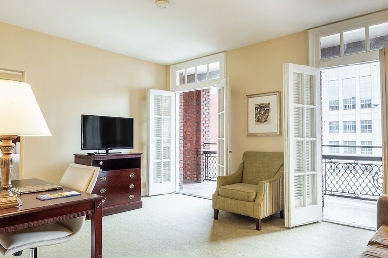 Hotel Hampton Inn & Suites-downtown-tutwiler