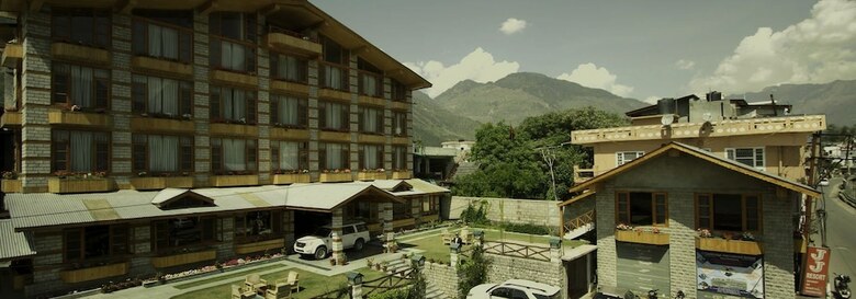 Hotel J.j Resorts
