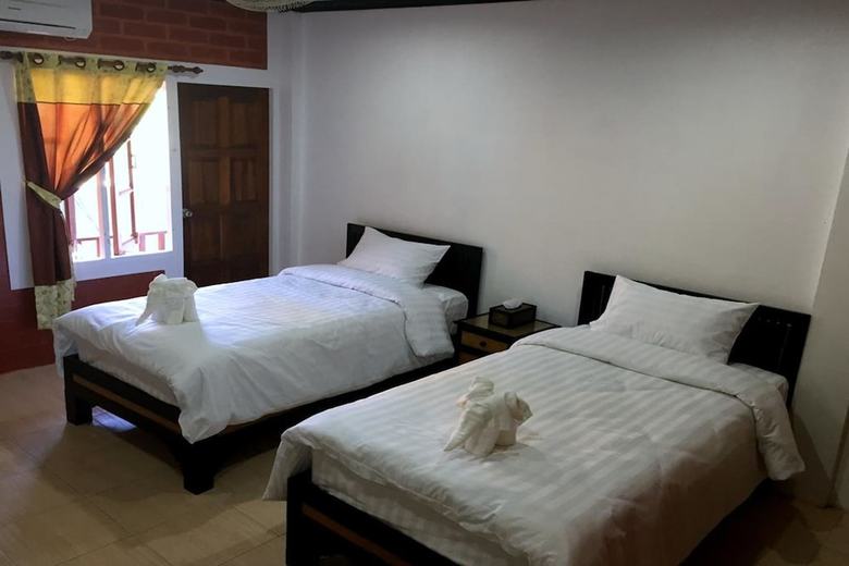 Hostal Summer Guesthouse & Hostel