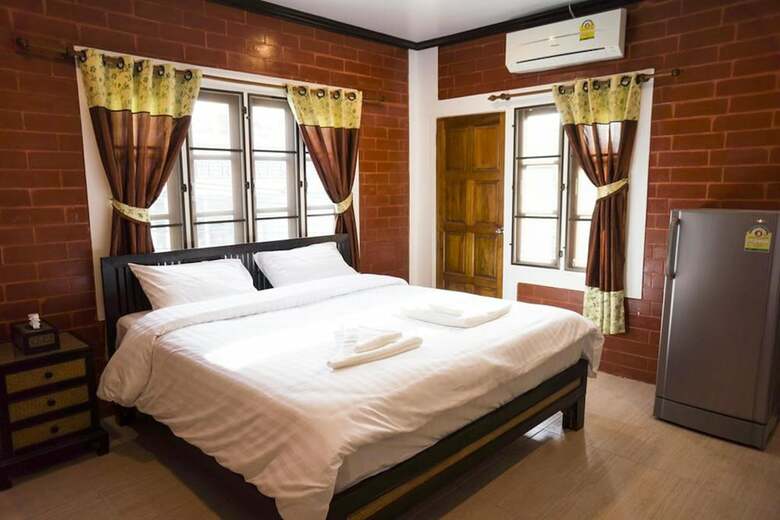 Hostal Summer Guesthouse & Hostel