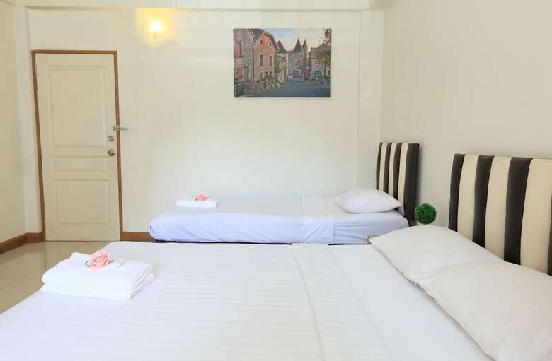 Hotel Sk Resort