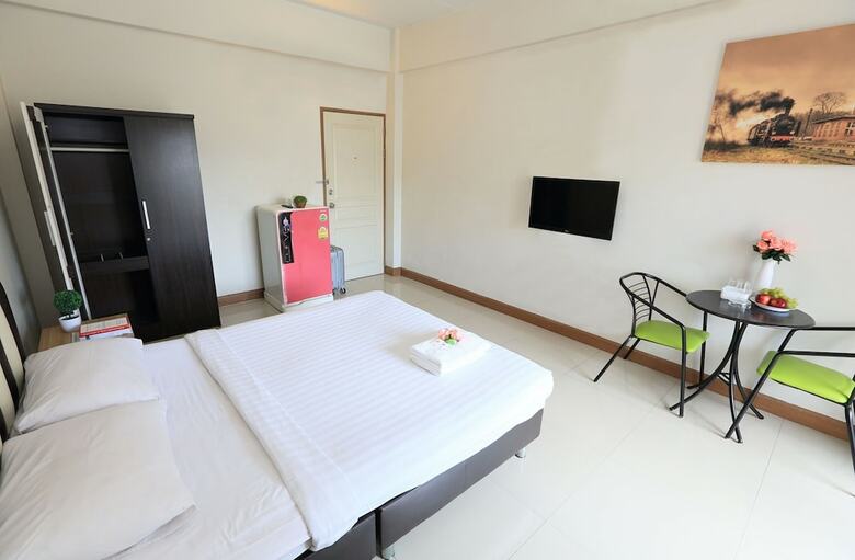 Hotel Sk Resort