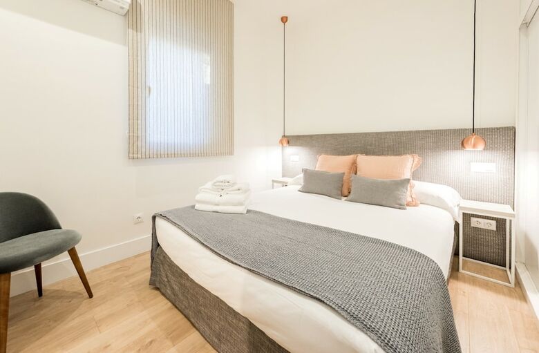 Apartamentos Goya City Center