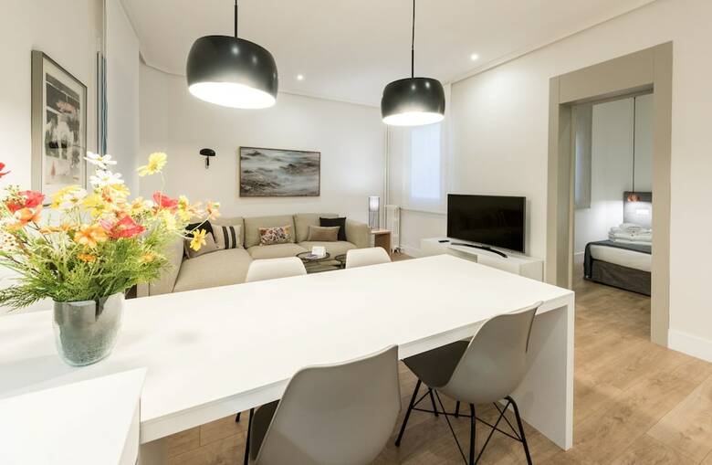 Apartamentos Goya City Center