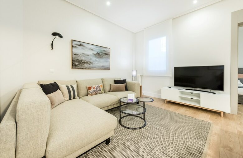 Apartamentos Goya City Center