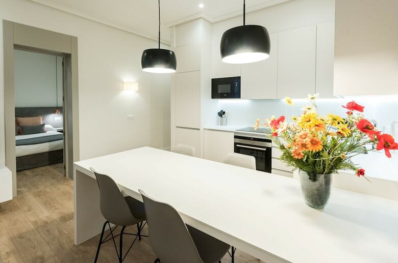 Apartamentos Goya City Center