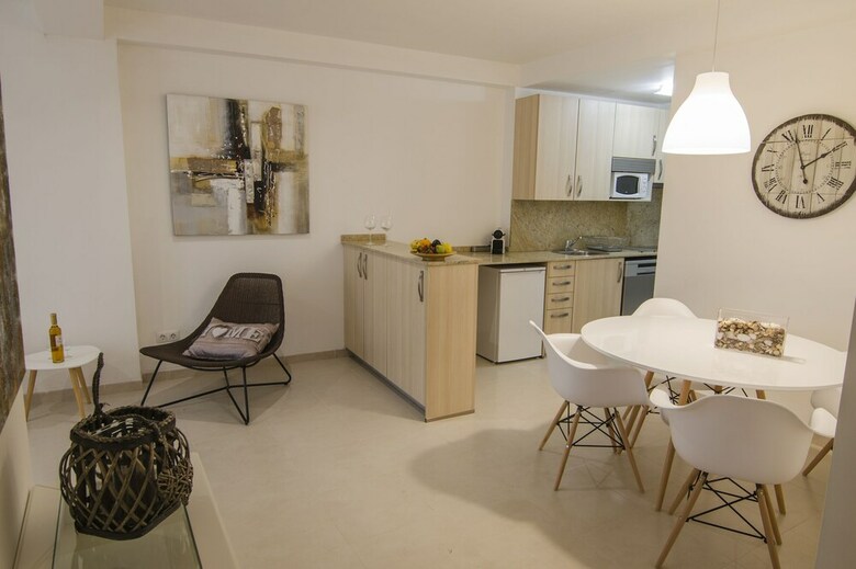Apartamentos La Lonja Homes - Turismo De Interior