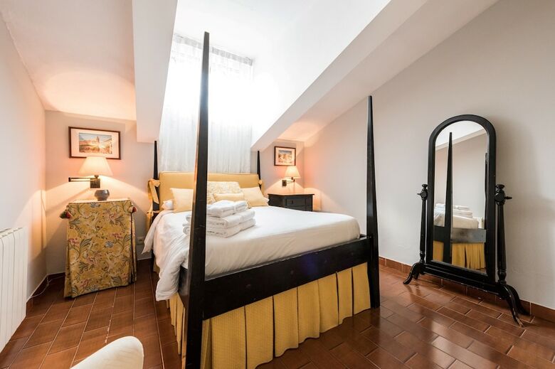 Apartamentos Reina Sof�a City Center