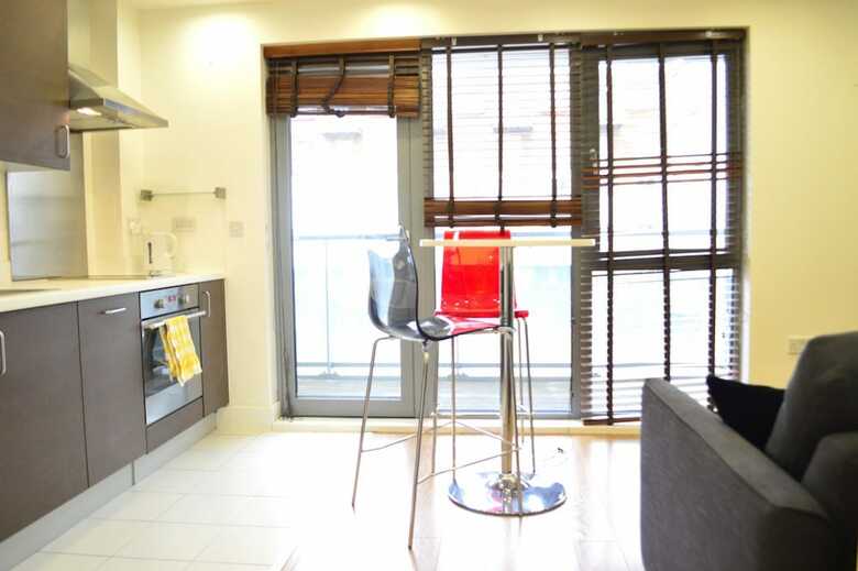 Apartamentos 1 Bed Flat In Whitechapel With Roof Terrace