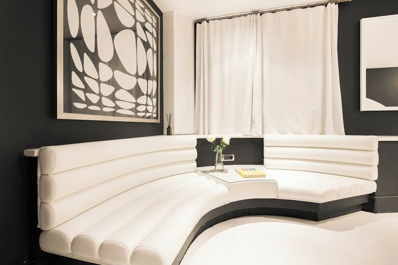 Hostal La Fran�a Travellers - Adults Only
