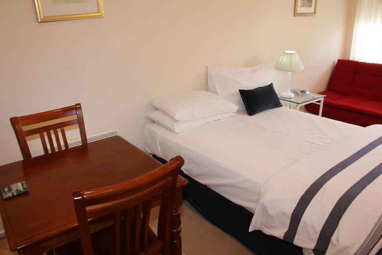 Hotel Leura Fairways East