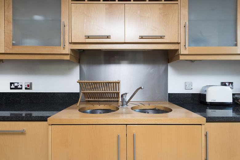 Apartamentos Peaceful & Modern 2br Flat With Water Views