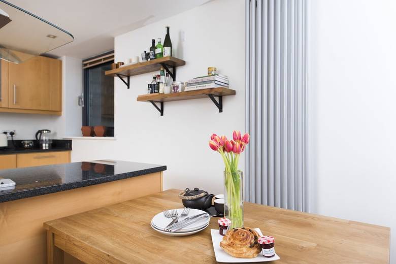 Apartamentos Peaceful & Modern 2br Flat With Water Views