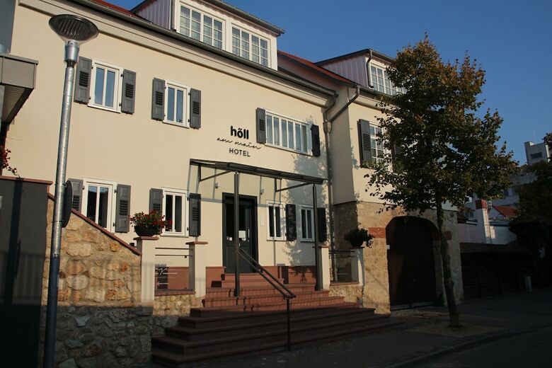 Hotel H�ll Am Main