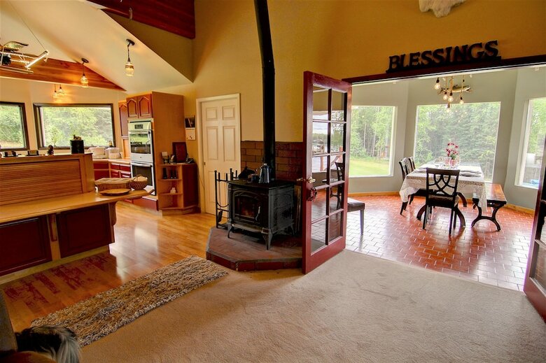 Bed & Breakfast Alaska's Heritage Lodge